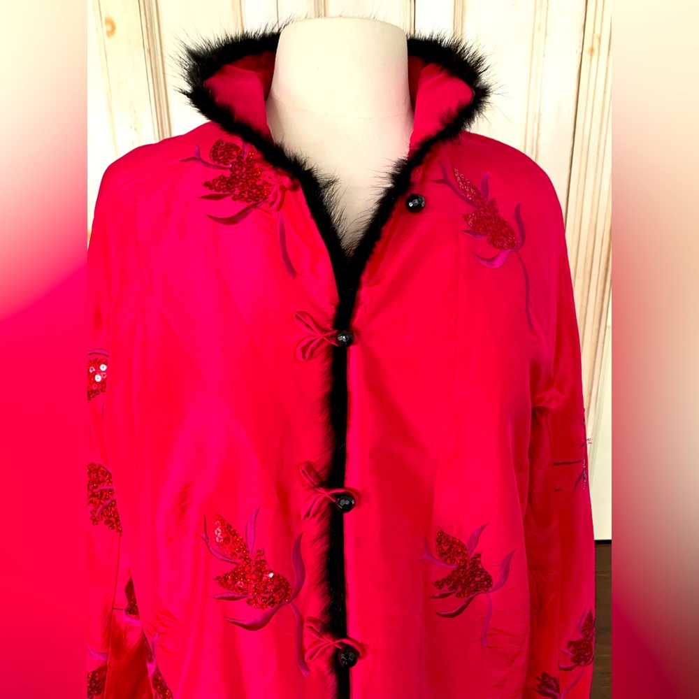 Drapers&Damons Woman’s Red Jacket with Sequins & Embroidery.